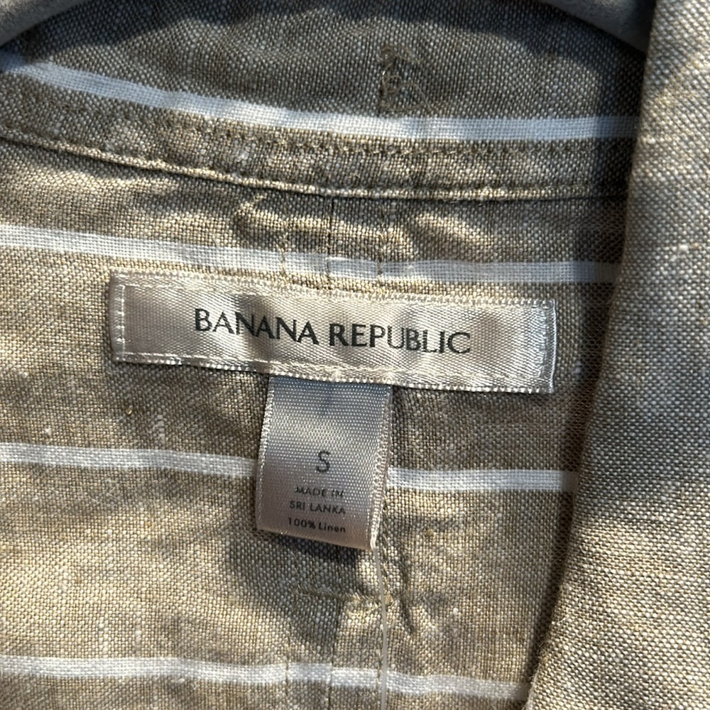 Last chance! Banana Republic Linen shirt - Picture 3 of 6